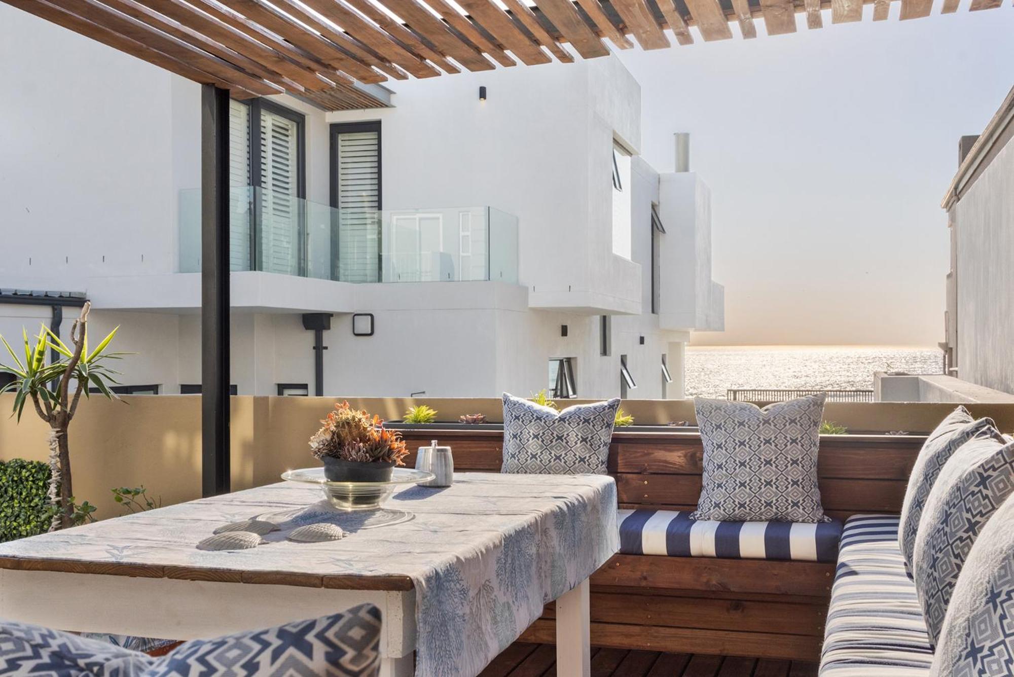 The Sandcastle Guesthouse - Мелкбосстранд Екстер'єр фото